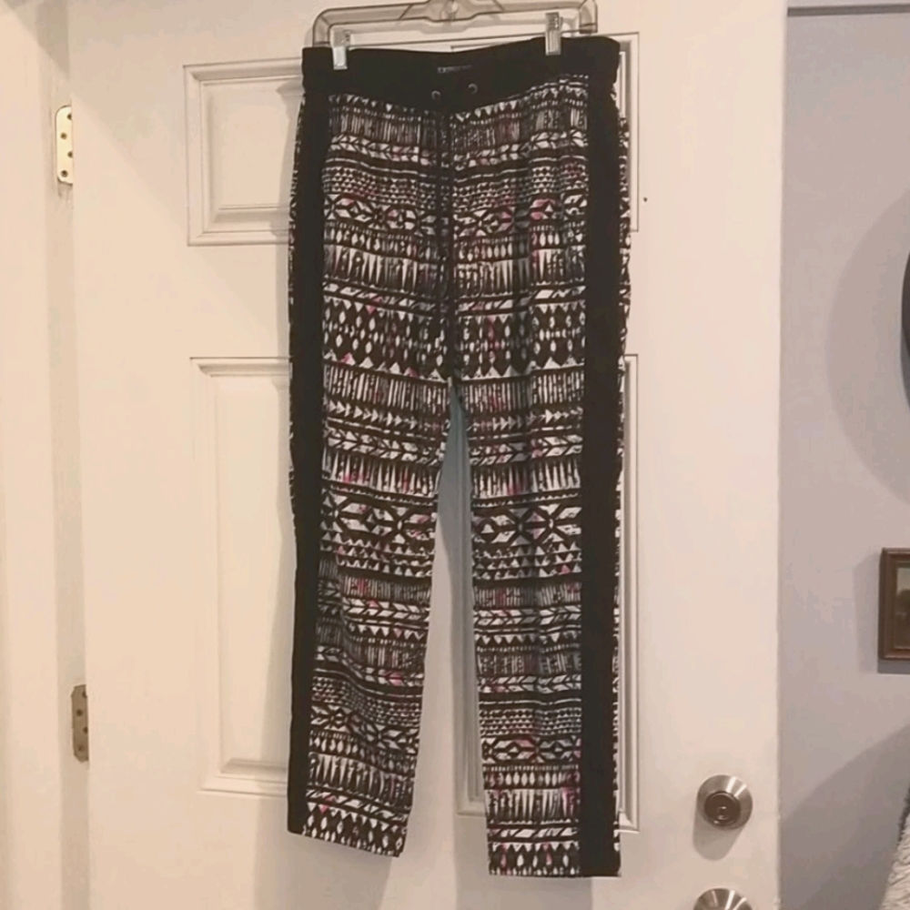 EXPRESS Pink Black White Geometric Pants - Medium